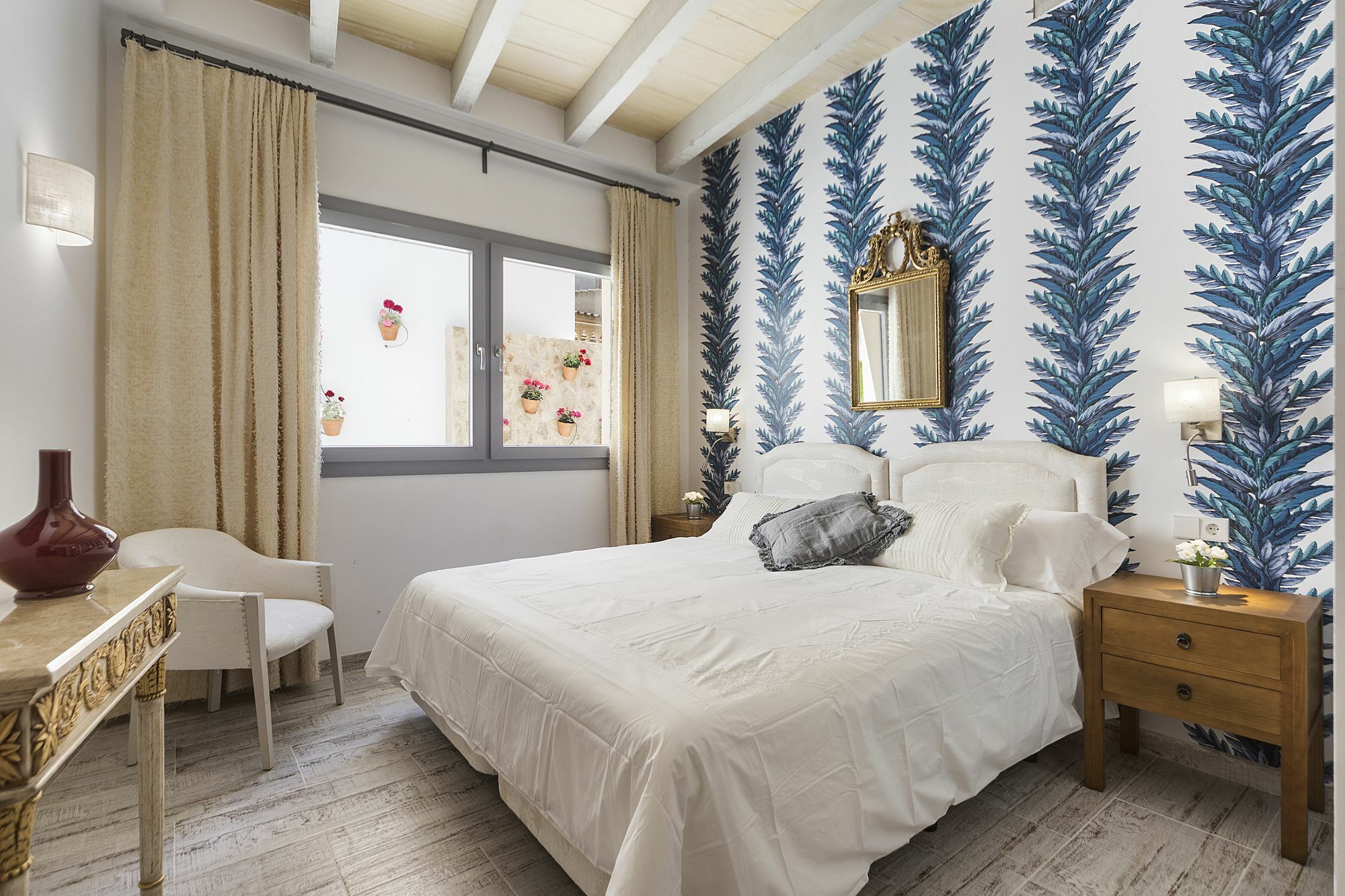 Llucmajor Suites Bagian luar foto